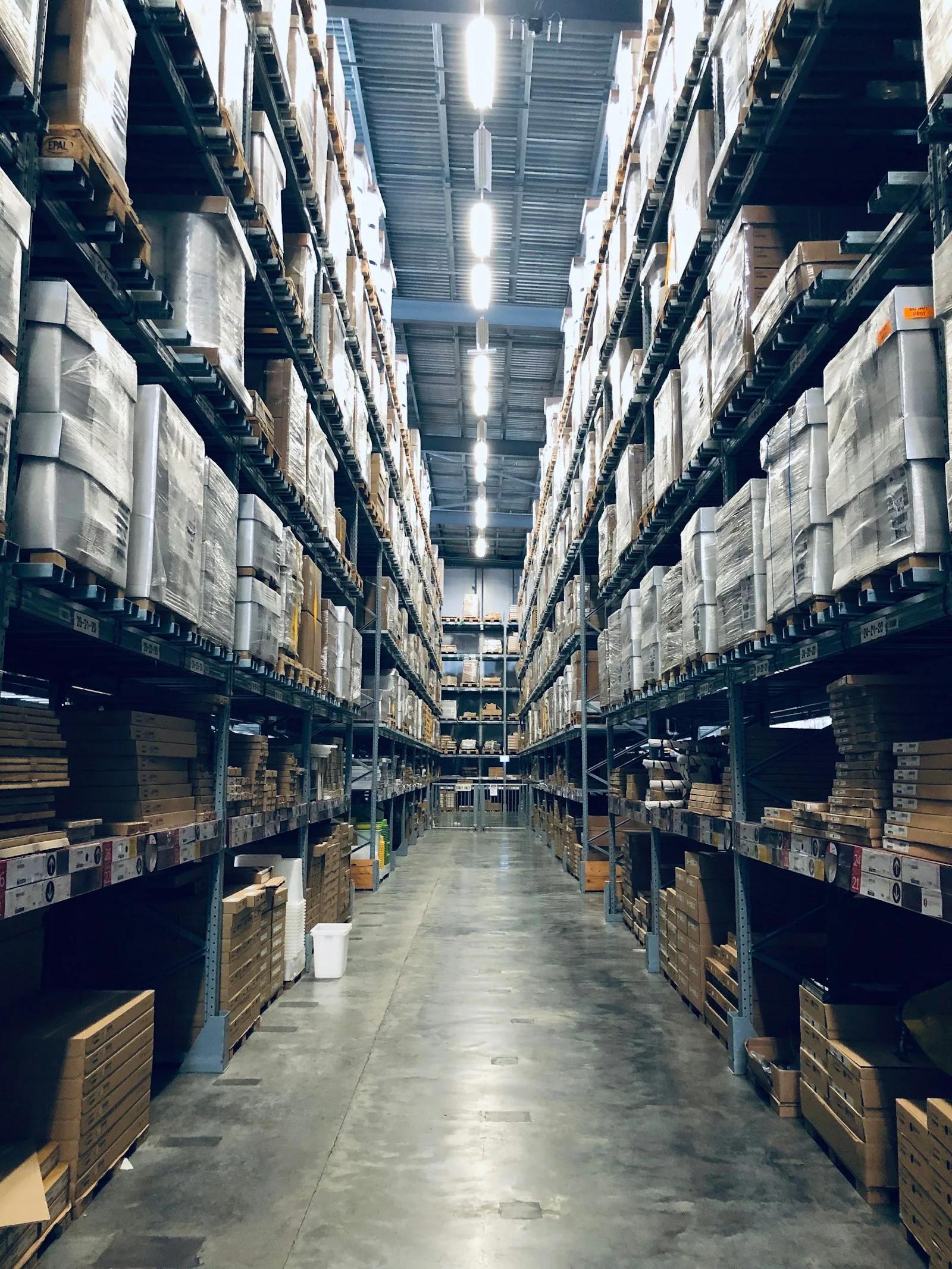 Pallet gỗ cũ - hình ảnh 2